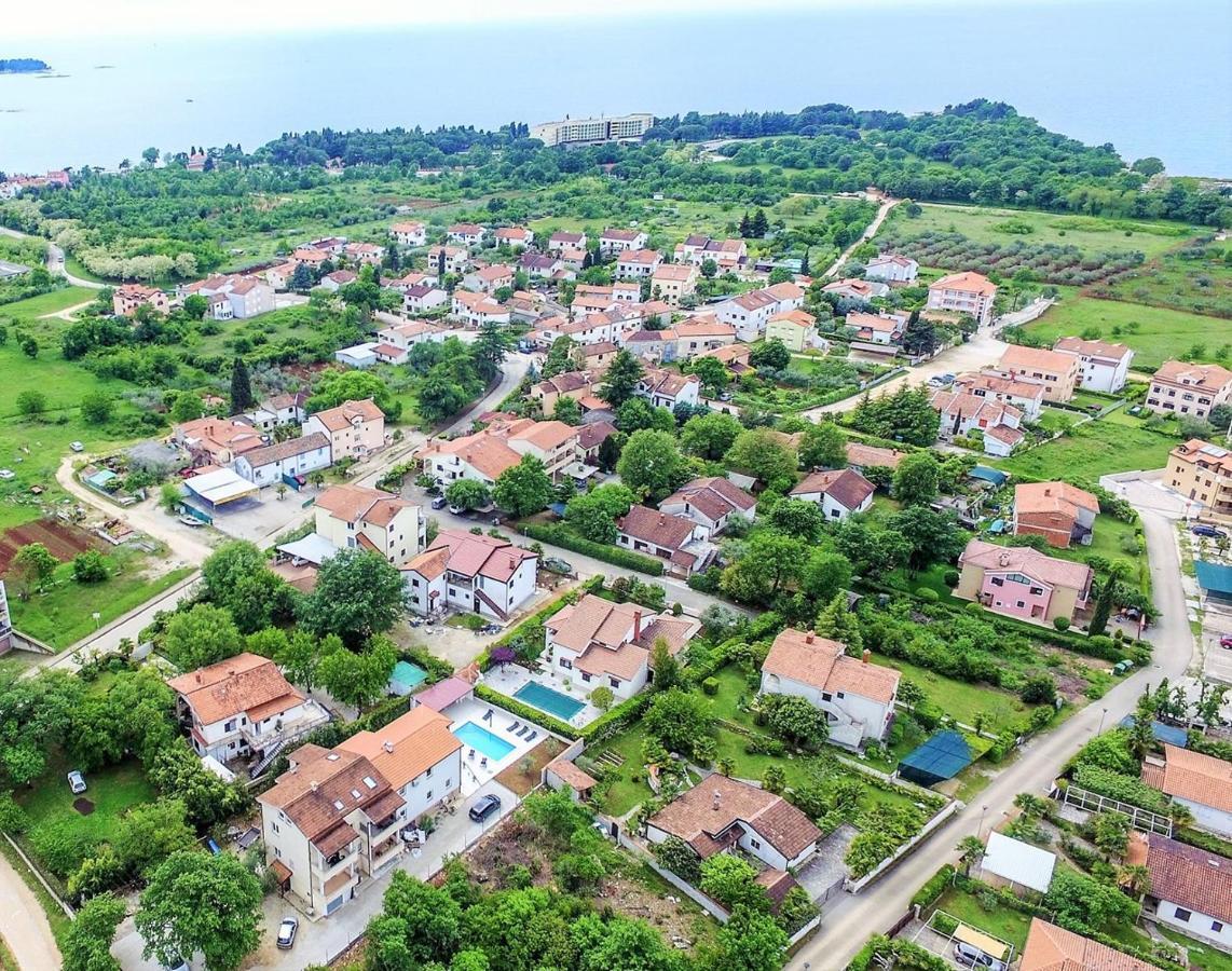Apart Residence Leko Poreč Buitenkant foto